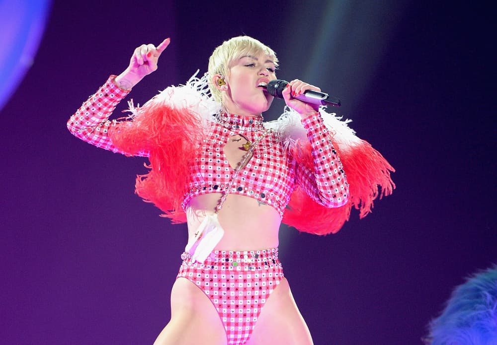 Miley Cyrus hospitalizada por alergias