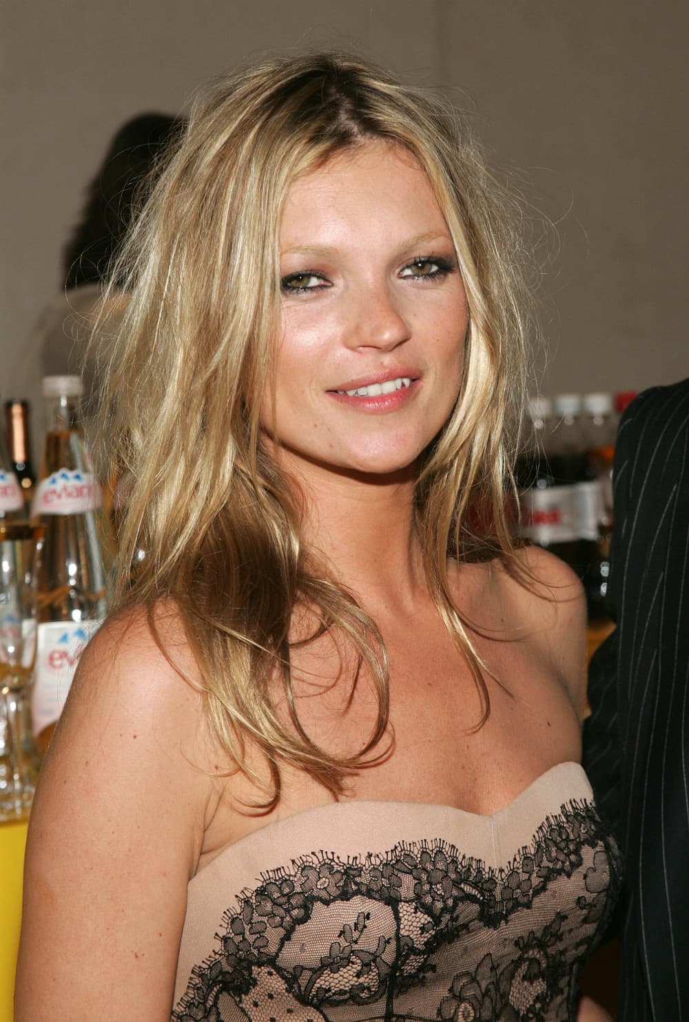 20 famosas rubias que se roban todas las miradas