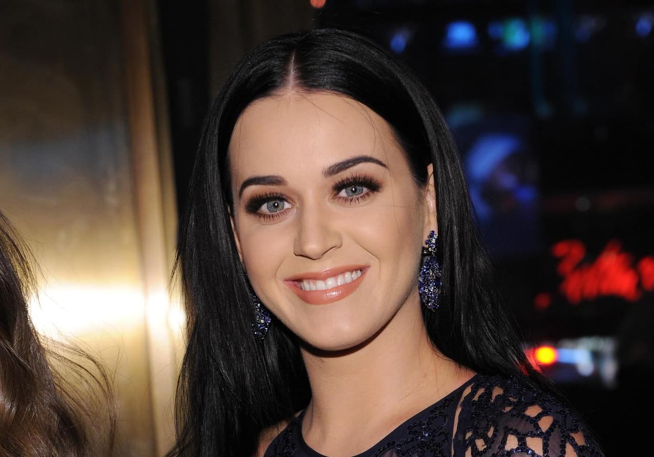 ¿Katy Perry comprometida?
