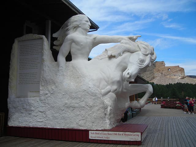 De un "cubihotel" a la escultura más grande del mundo: 8 monumentos del futuro