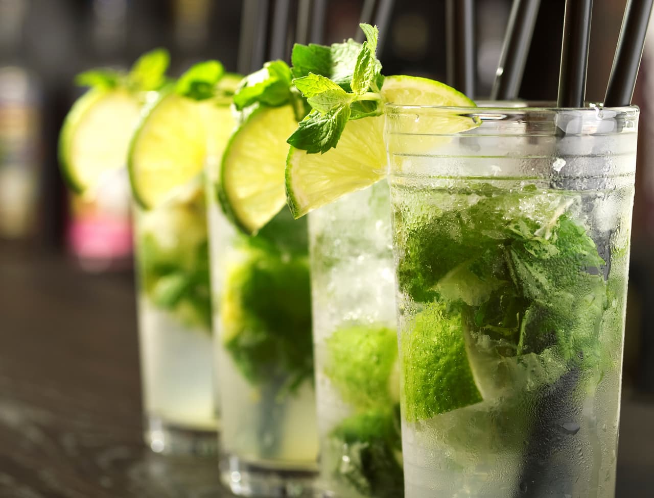 Aprende cómo preparar un mojito al estilo tailandés