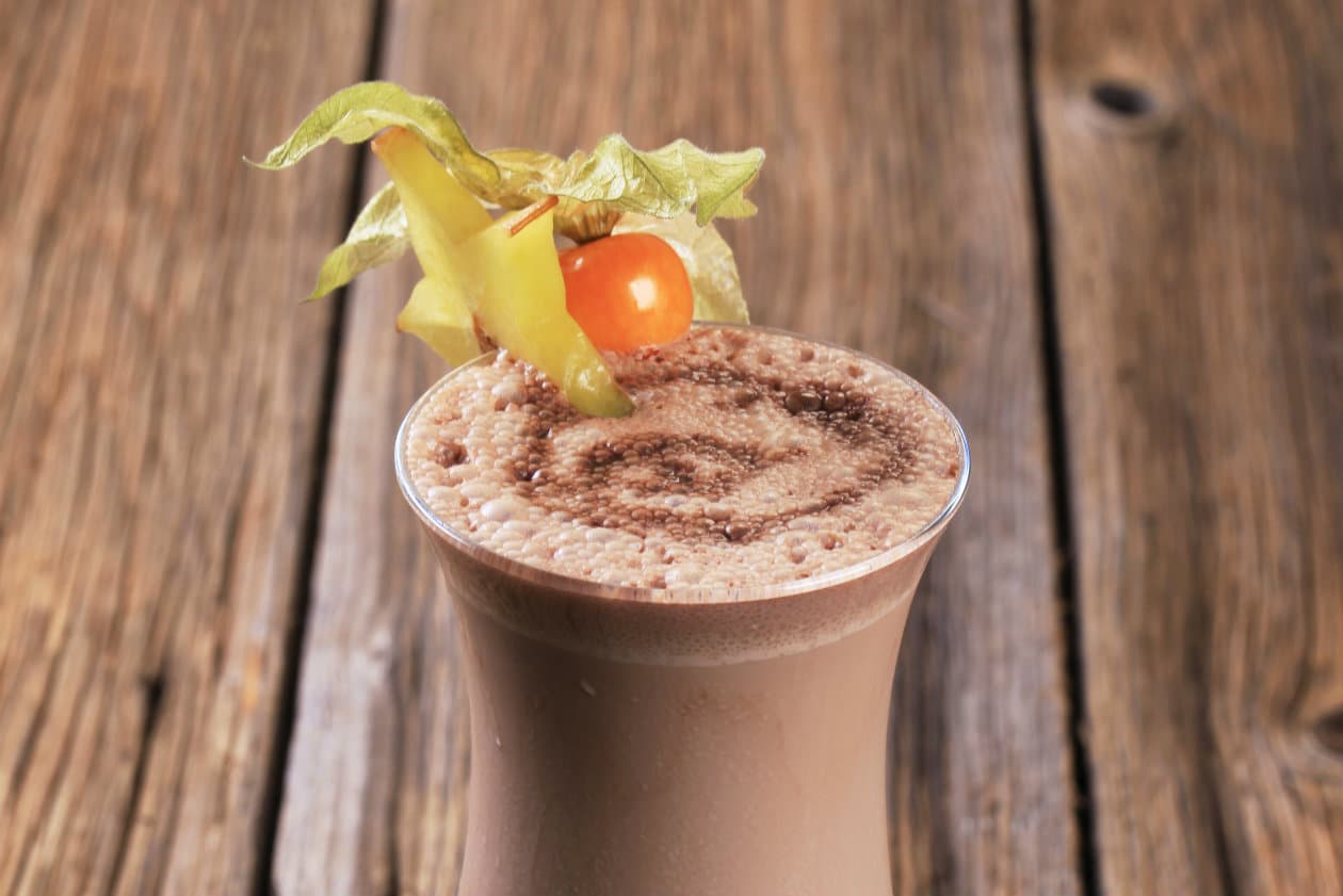 Delicioso trago exótico con choclate y frambuesa