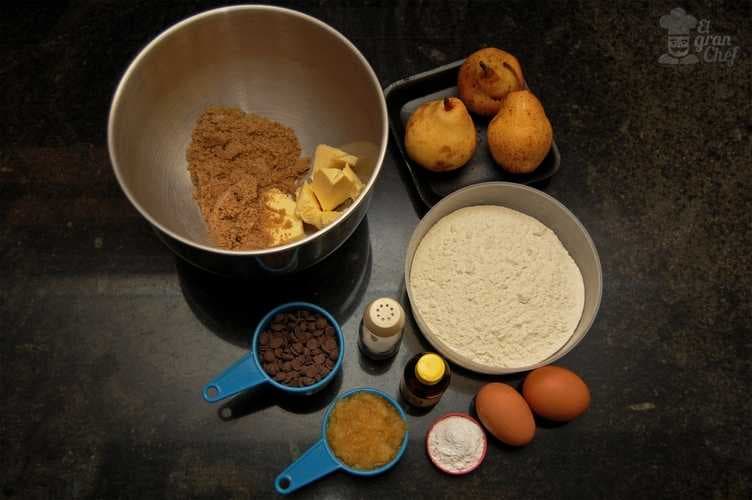 Budín de peras y chocolate