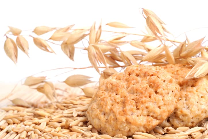 Galletas de avena con chispas de chocolate blanco