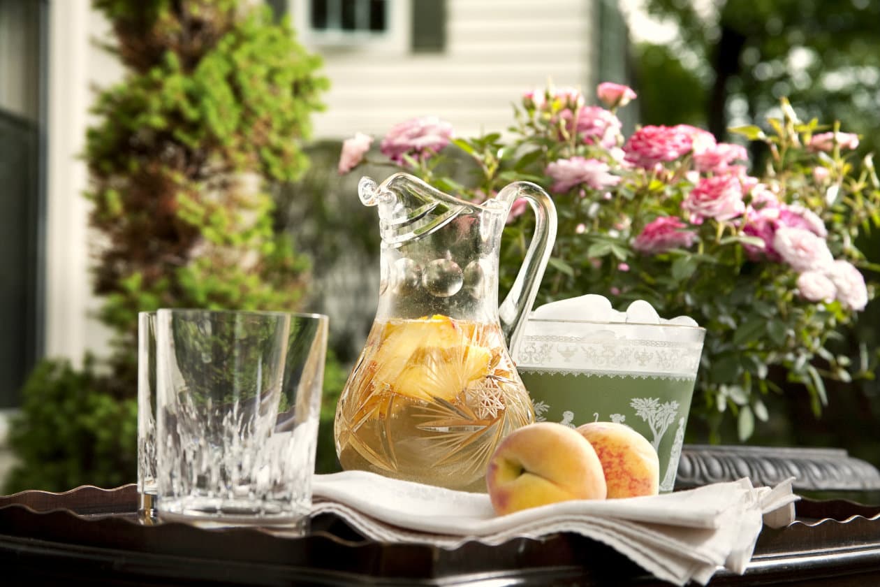 Esta es la receta para hacer mojito de melocotón, y es mucho más fácil de lo que creías