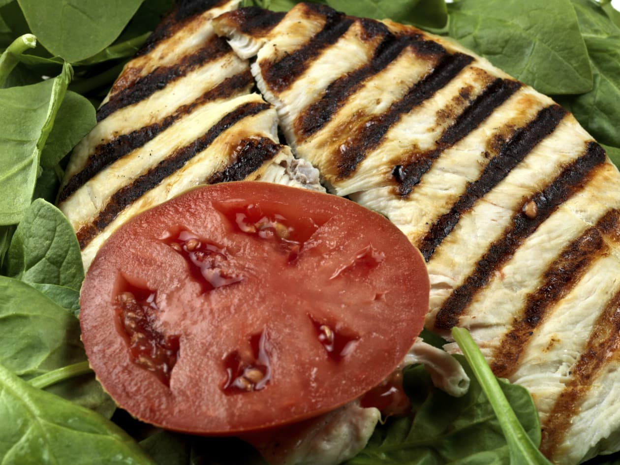 Sándwich de pollo al limón