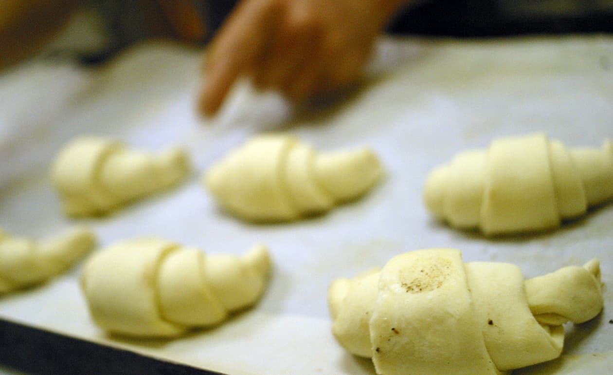 Medialunas de manteca para el desayuno de mamá