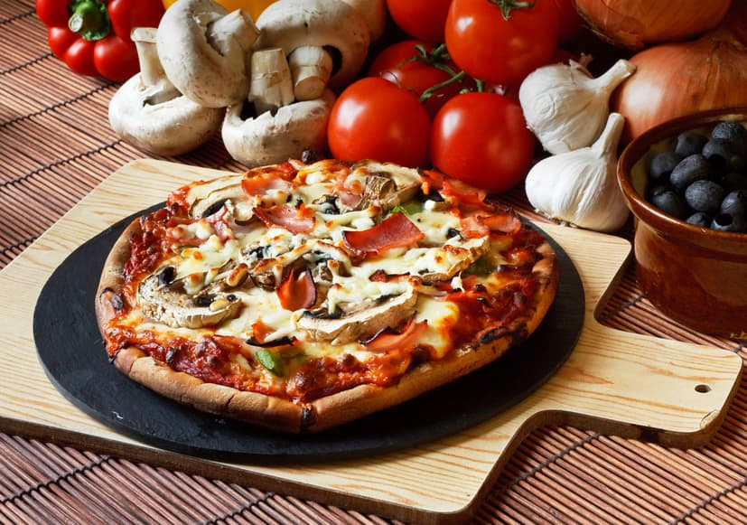 Tienes que intentar esta original y sabrosa pizza con cordero