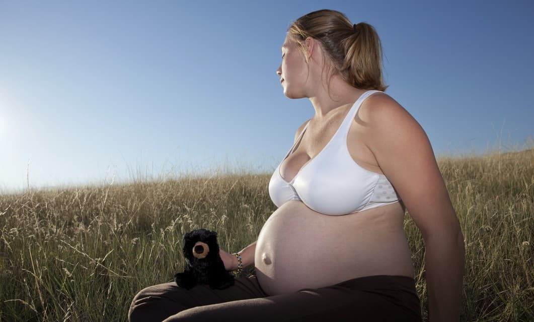 ¿Es malo no usar sujetador durante el embarazo?
