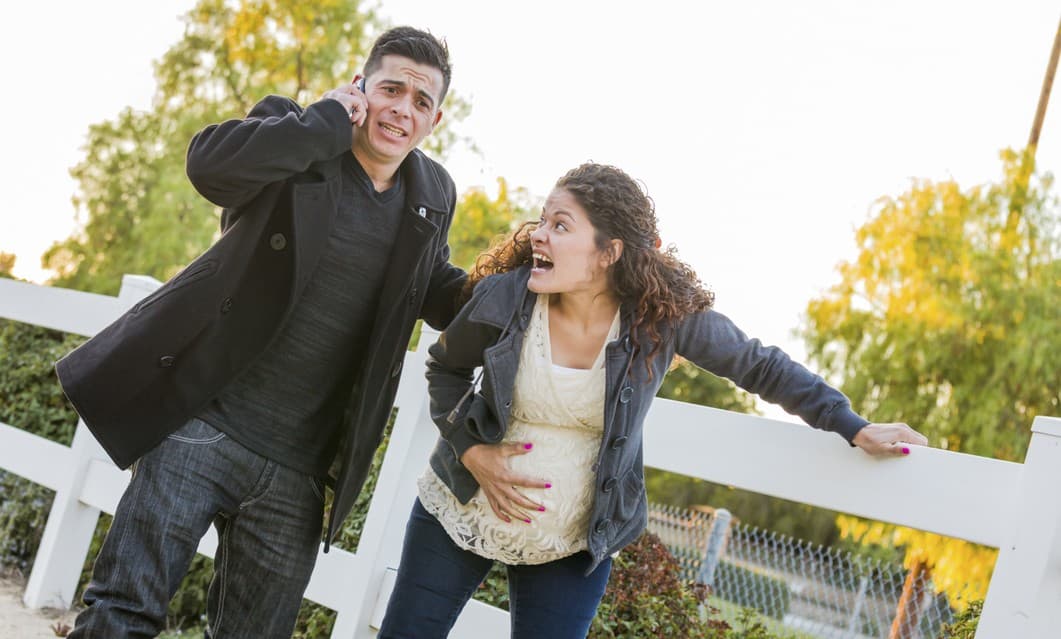 ¿Es normal sentir dolor entre las piernas durante el embarazo?