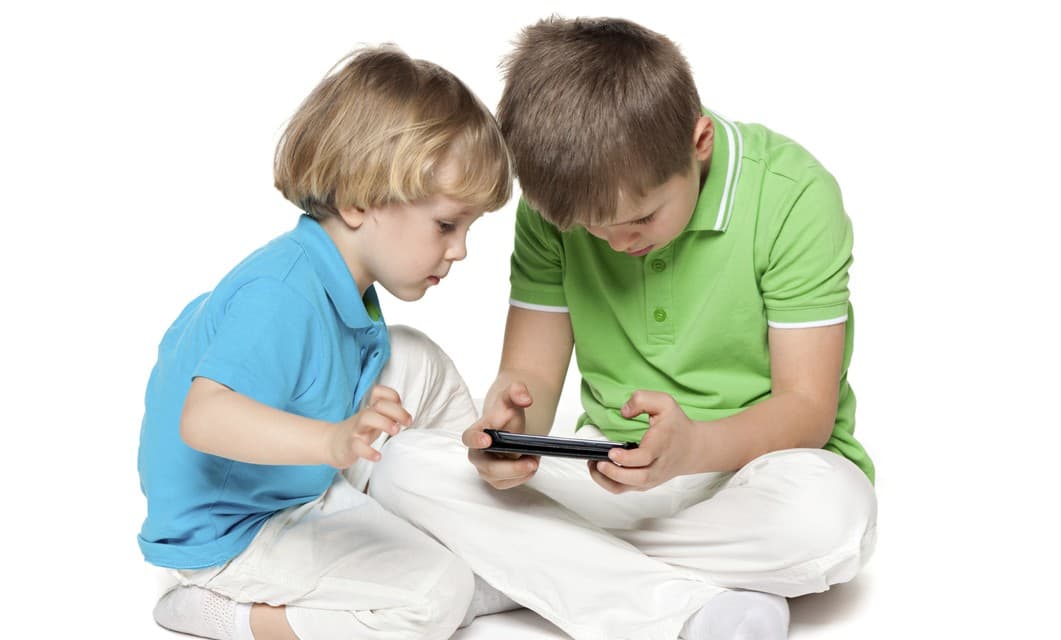 Pros y contras del uso de tecnología por parte de los niños