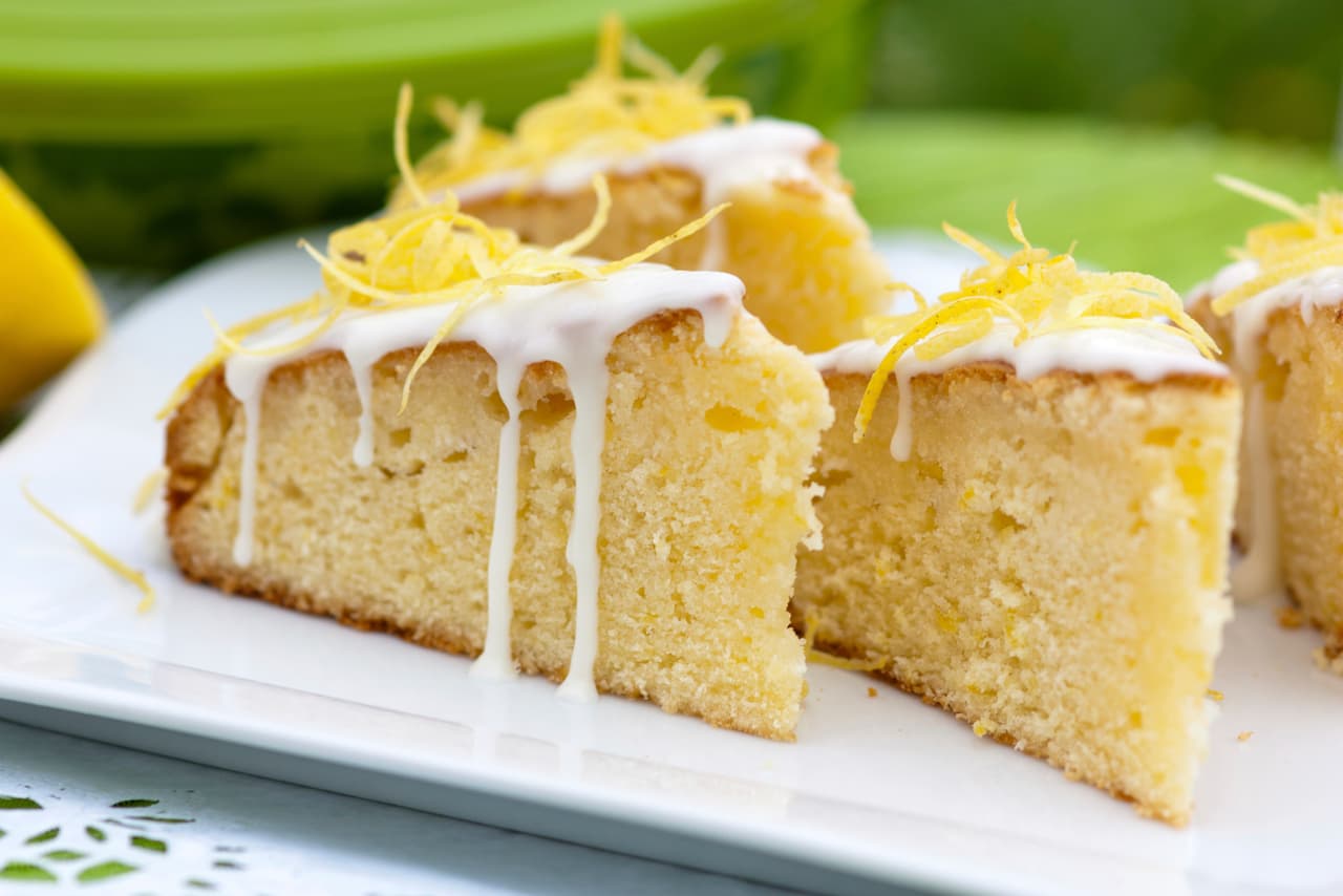 Tienes que probar esta fácil y deliciosa torta de limón y zucchini