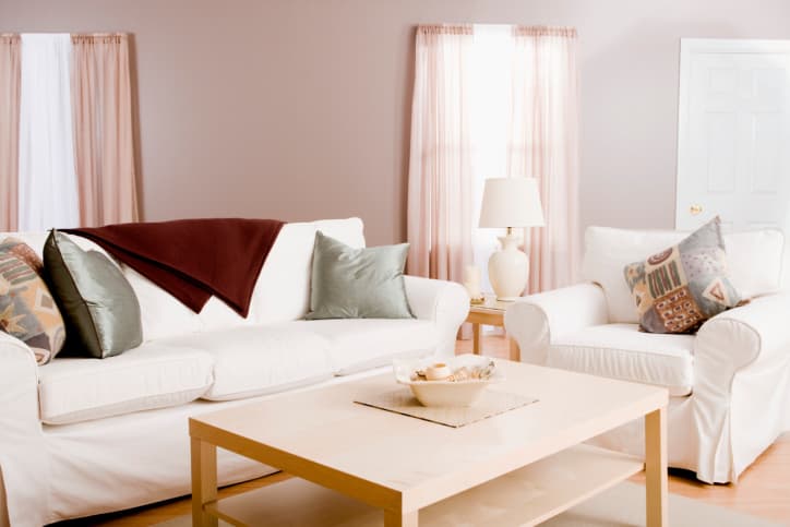 Aprende a combinar el sofá con la mesa de centro (segunda parte)