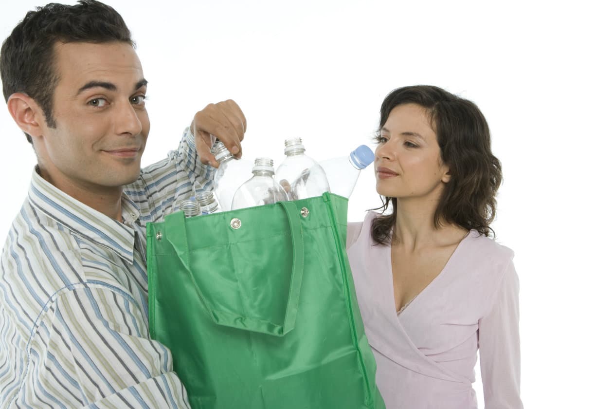 Cosas que no debes tirar para poder reciclar