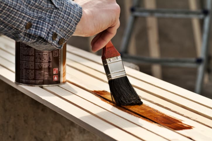 Cómo laquear maderas