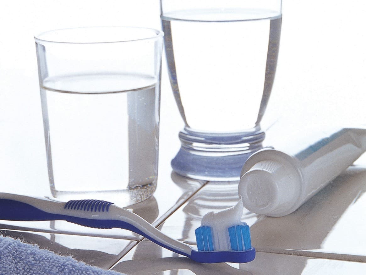 5 tips para desinfectar un cepillo de dientes