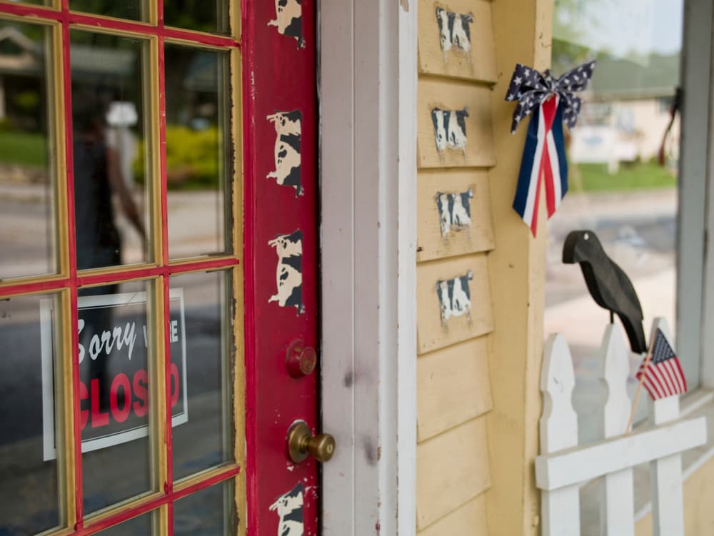 Cómo despegar stickers de la madera