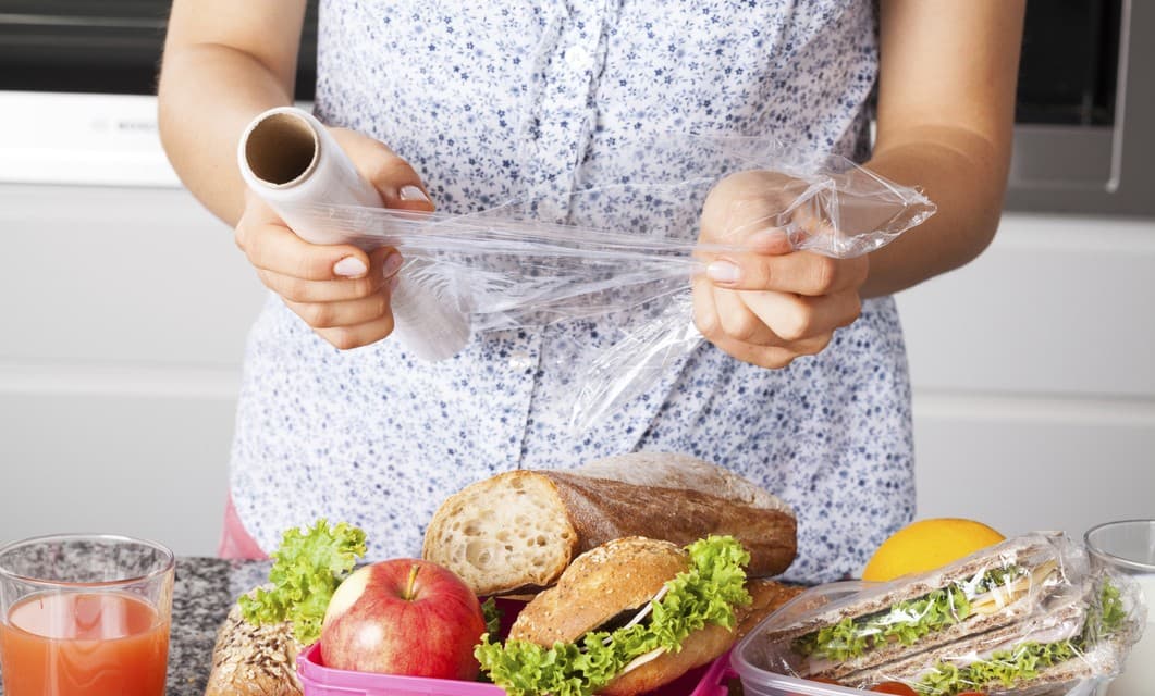 Cómo limpiar fácil y rápido tu casa después de una fiesta