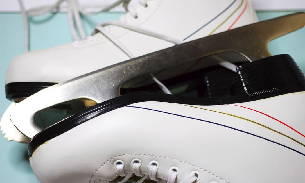 Cómo limpiar patines de hielo