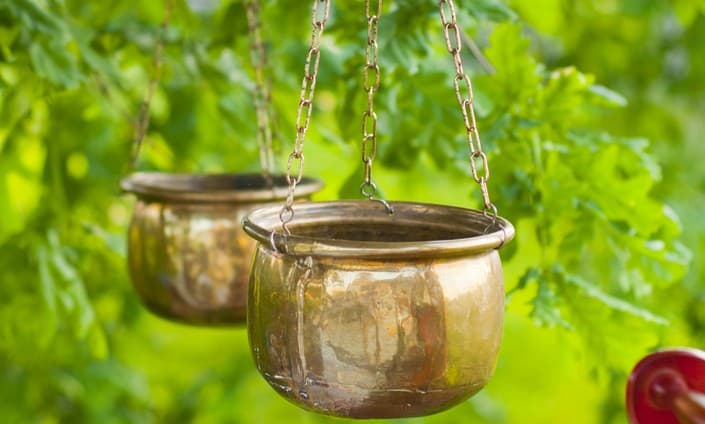 Aprende cómo reutilizar ollas viejas para decorar la casa