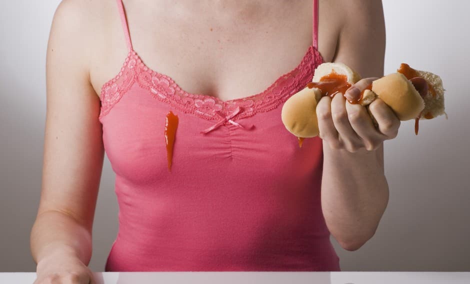 Tips para limpiar manchas de salsa de soja