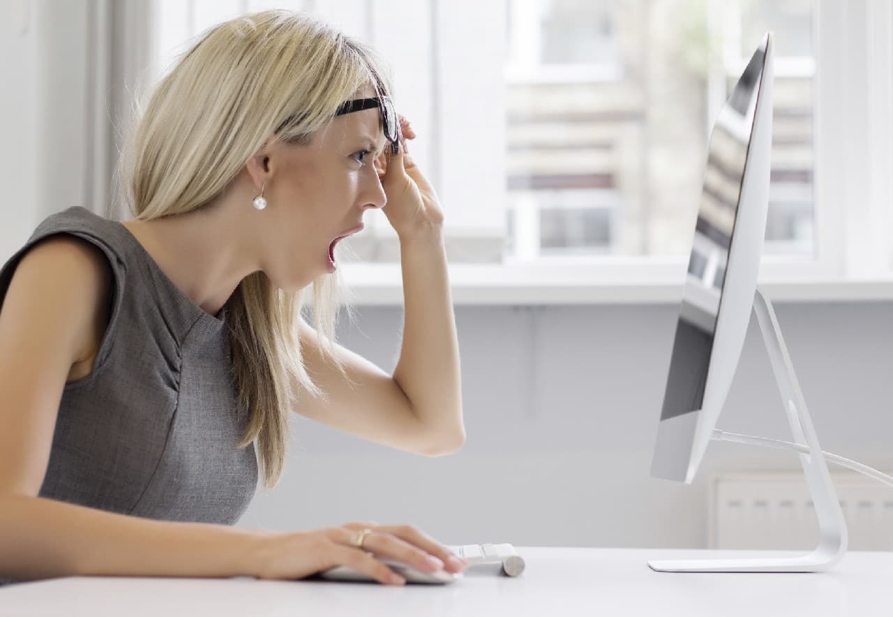 ¿Deberías espiar las redes sociales de tu pareja?