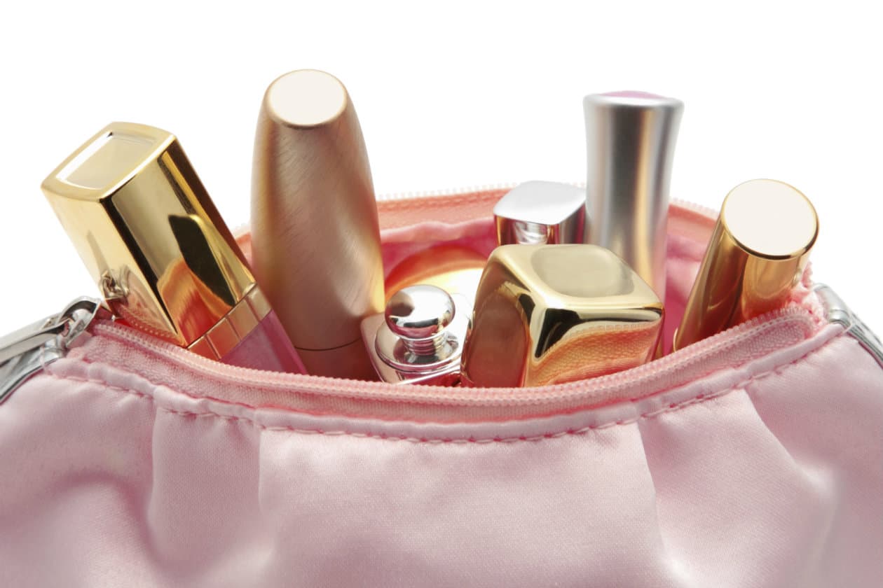 Estos son los productos de belleza que NO pueden faltar en tu bolso para ir al gym