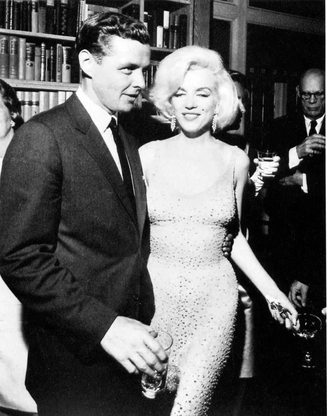 Novedades: Ropa hecha con spray