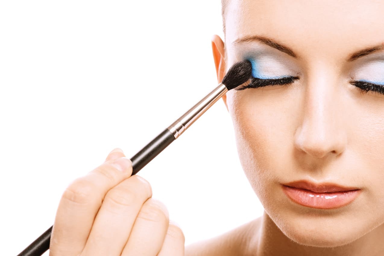Cómo maquillarse para que los ojos parezcan más grandes