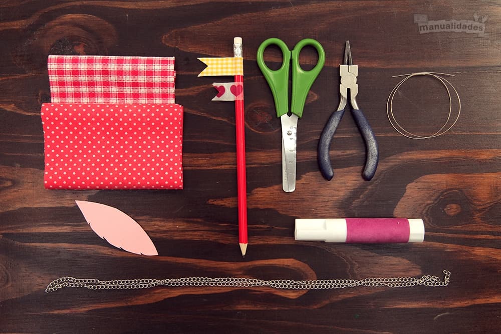 Bisutería con telas: collares