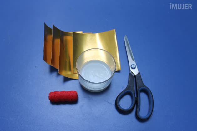 Estrella de papel metalizado para el árbol de Navidad