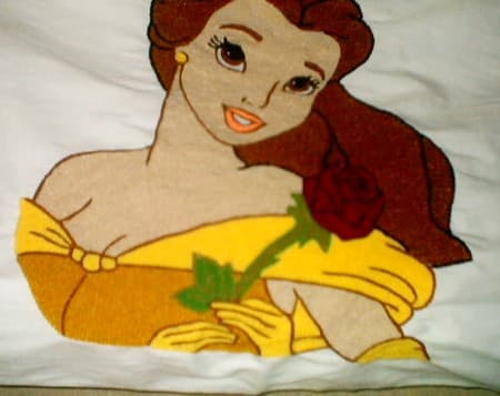 Fundas y sabanas bordadas punto petatillo, enviadas por Josefina