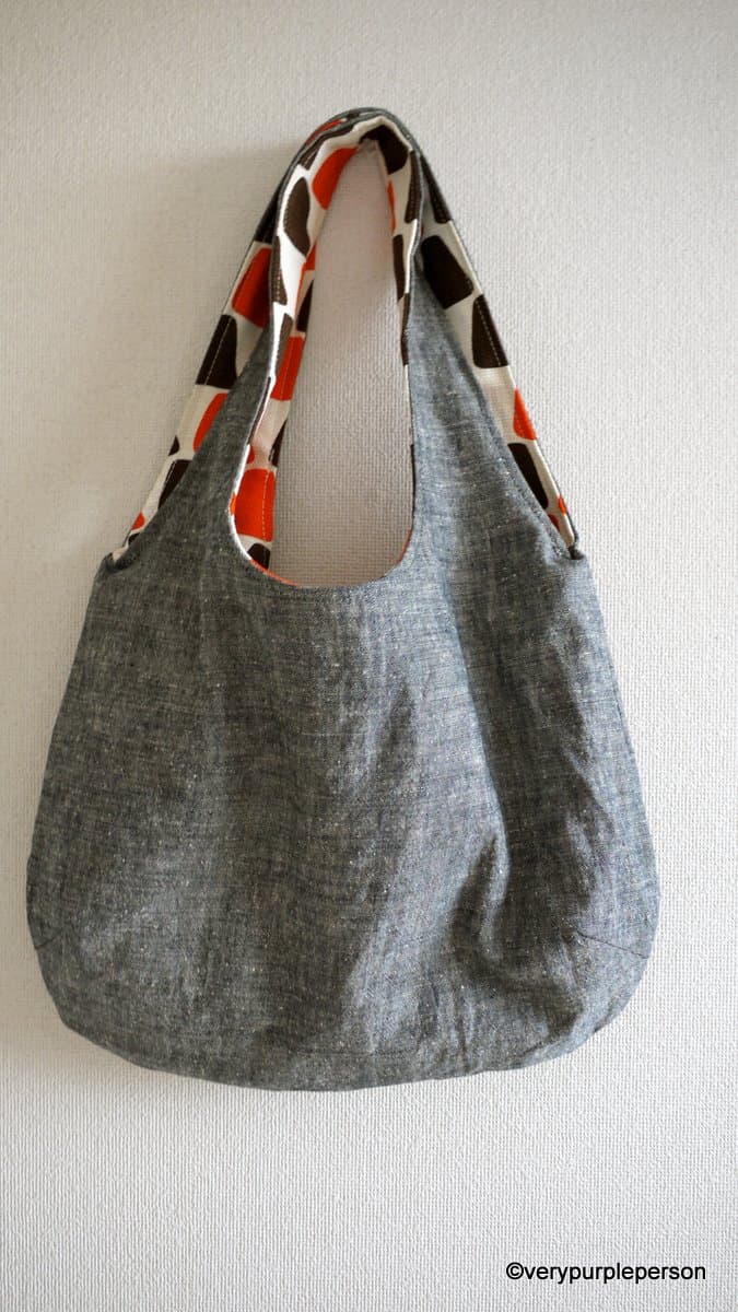 Bolso reversible ideal para usar en todo momento