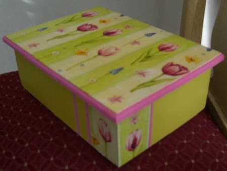 Caja decorada en decoupage, enviada por Ana