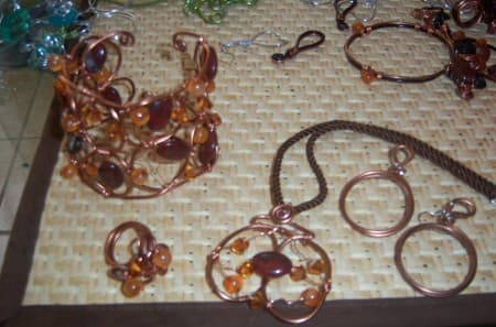 Collares en Alambre, enviados por Elizabeth