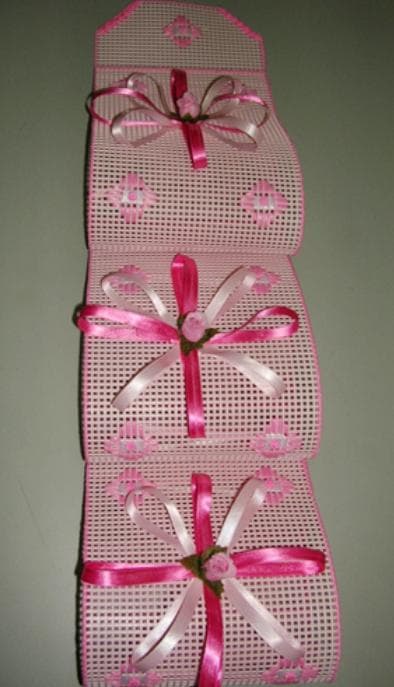 Para colocar el papel higienico, enviado por Lineth