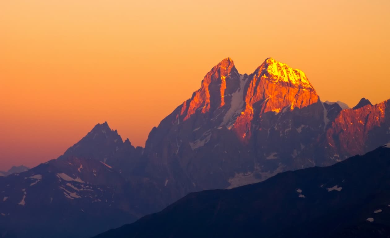 Visitando el imponente Monte Ushba, en Georgia