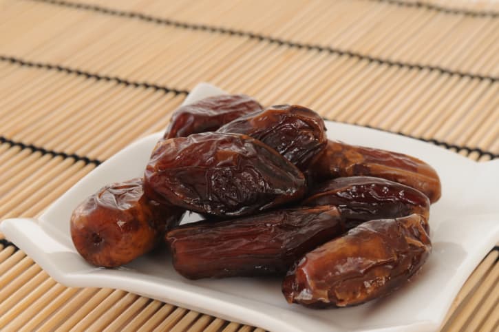 Aprende cómo mejorar tus cócteles añadiendo dátiles