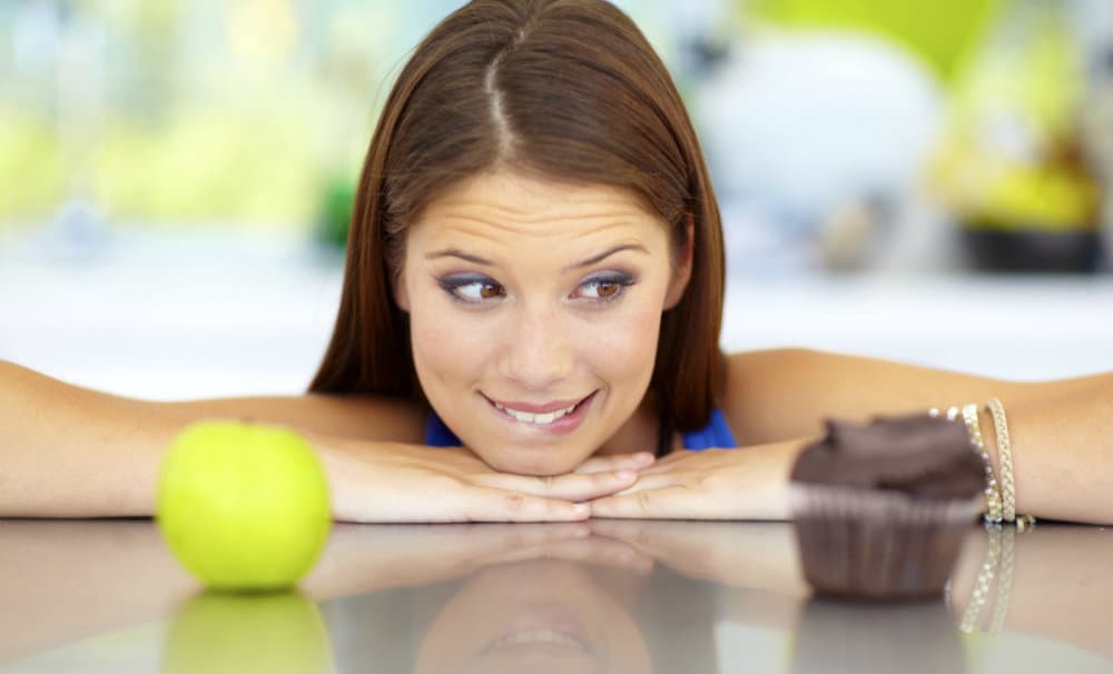 Cómo controlar la ansiedad de comer con métodos alternativos