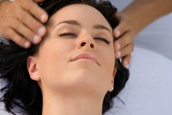 Mejorar la circulación con frotaciones y masajes