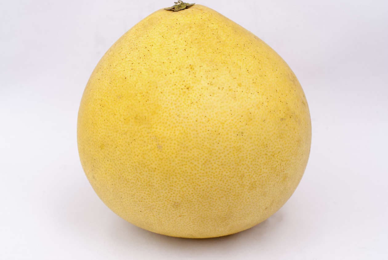 ¿Qué propiedades tiene el pomelo asiático?