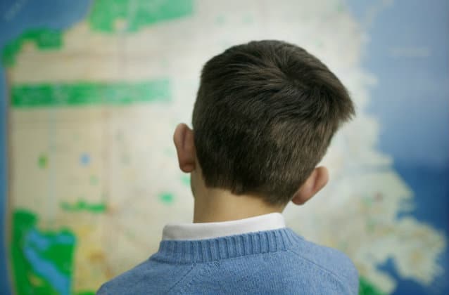 ¿Qué son y por qué se forman los remolinos en el pelo?