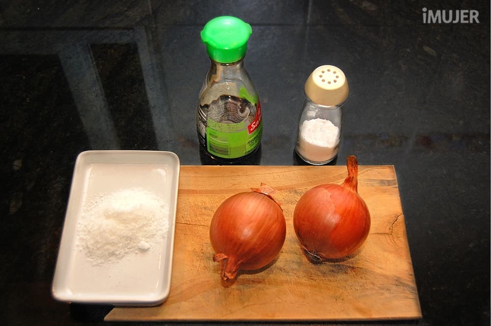 Tapas: Morcilla con queso de cabra y cebolla caramelizada