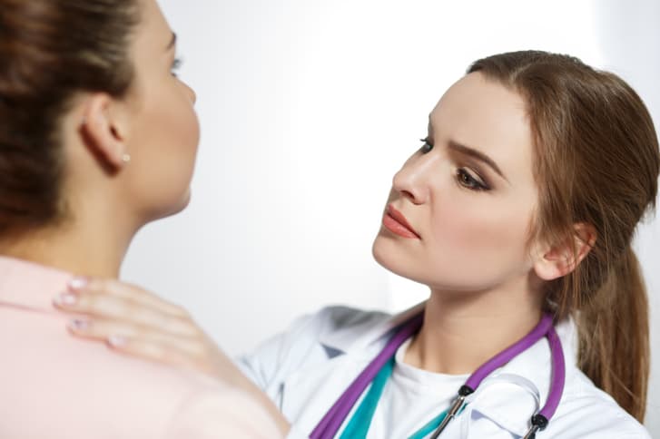 Esto es lo que tu dermatólogo jamás te mencionó sobre el ACNÉ