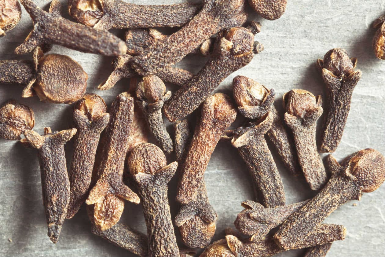 5 especias saludables para una comida más sabrosa