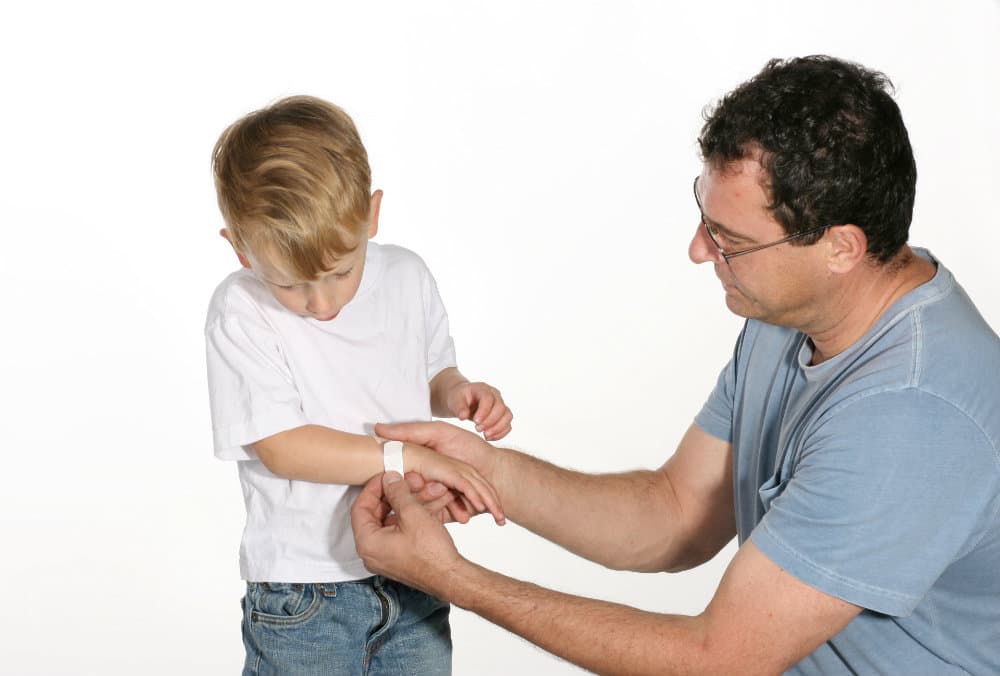 Cómo desinfectar una herida