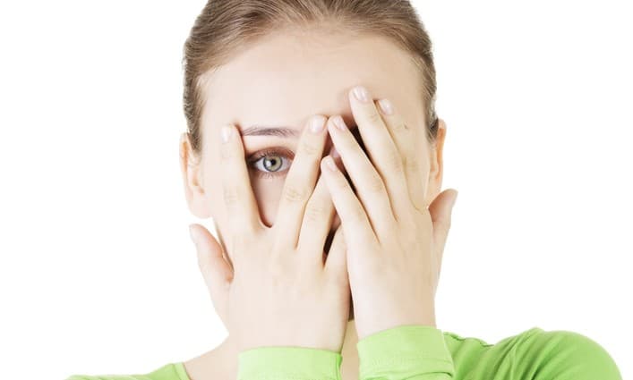 ¿Por qué pican y duelen los ojos?