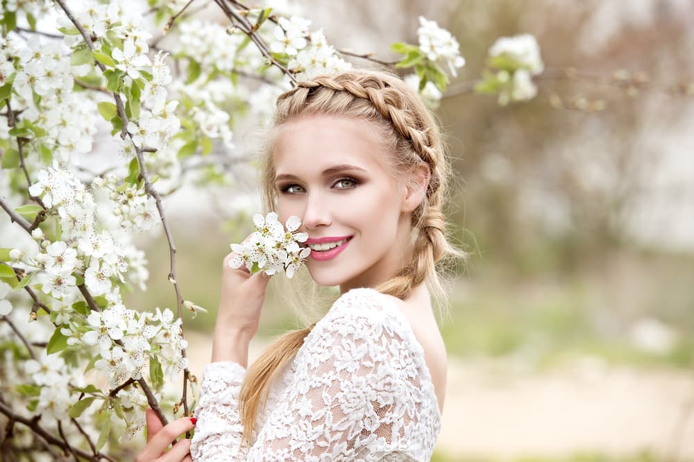 Mira estos 5 peinados para un evento en la noche que puedes hacer en casa (sin dañar tu cabello)