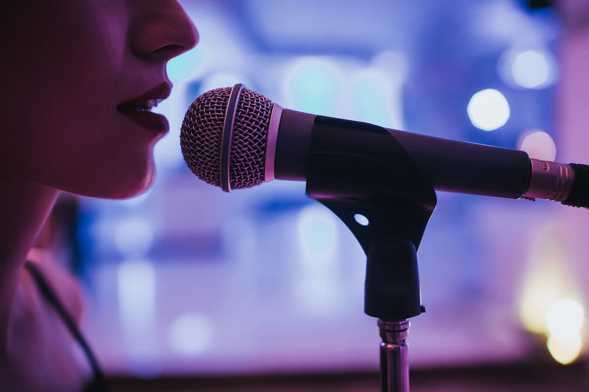 7 celebridades que hablaron de más y arruinaron su carrera con una entrevista