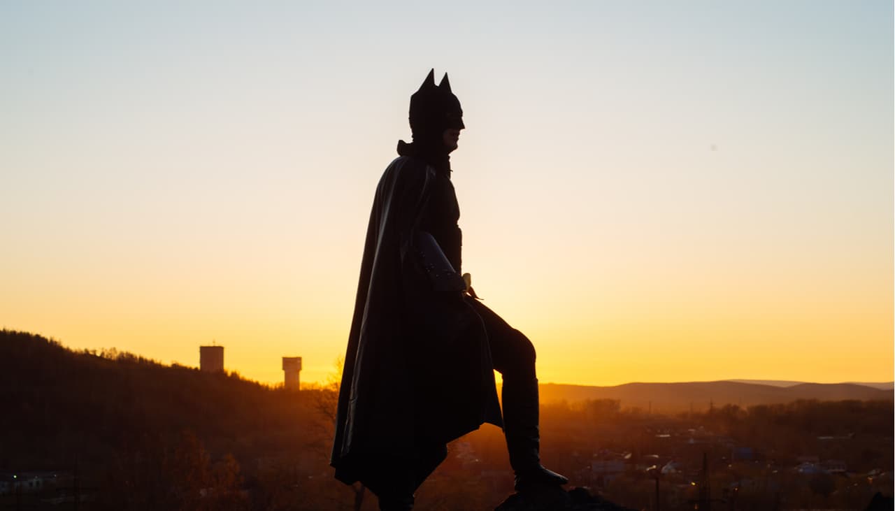 Crearon un disfraz de Batman con gadgets que sí funcionan y hasta rompió un récord Guinness